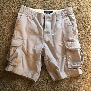 Size 30 Men’s cargo shorts Tommy Hilfiger